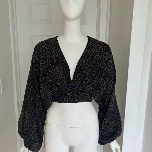 Kendall Lane Top Blouse Leopard Print Green Balloon Sleeve V-neck Sz S $285 Boho - Picture 2 of 9
